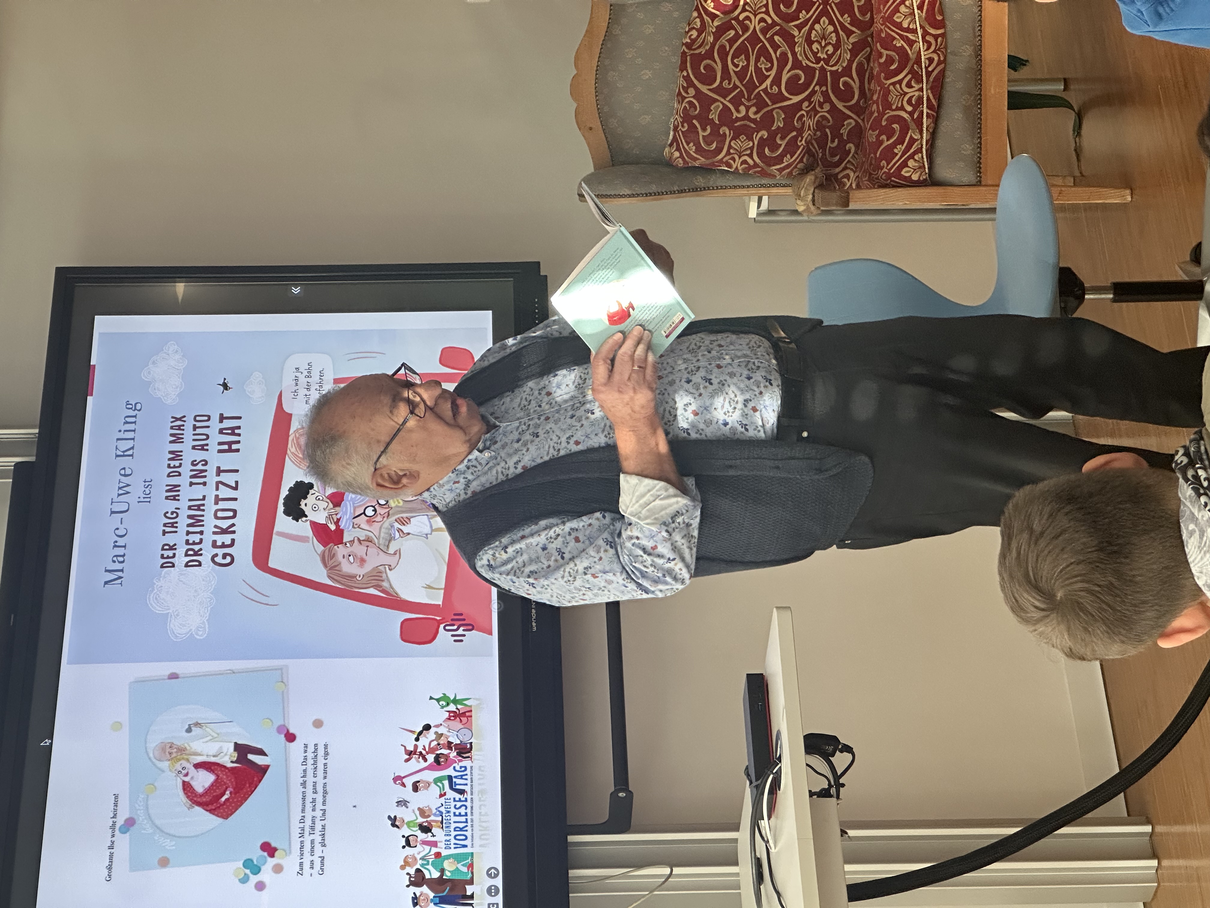 Gespannt lauschten die Schülerinnen und Schülern Herrn Ecks Stimme IMG 6033