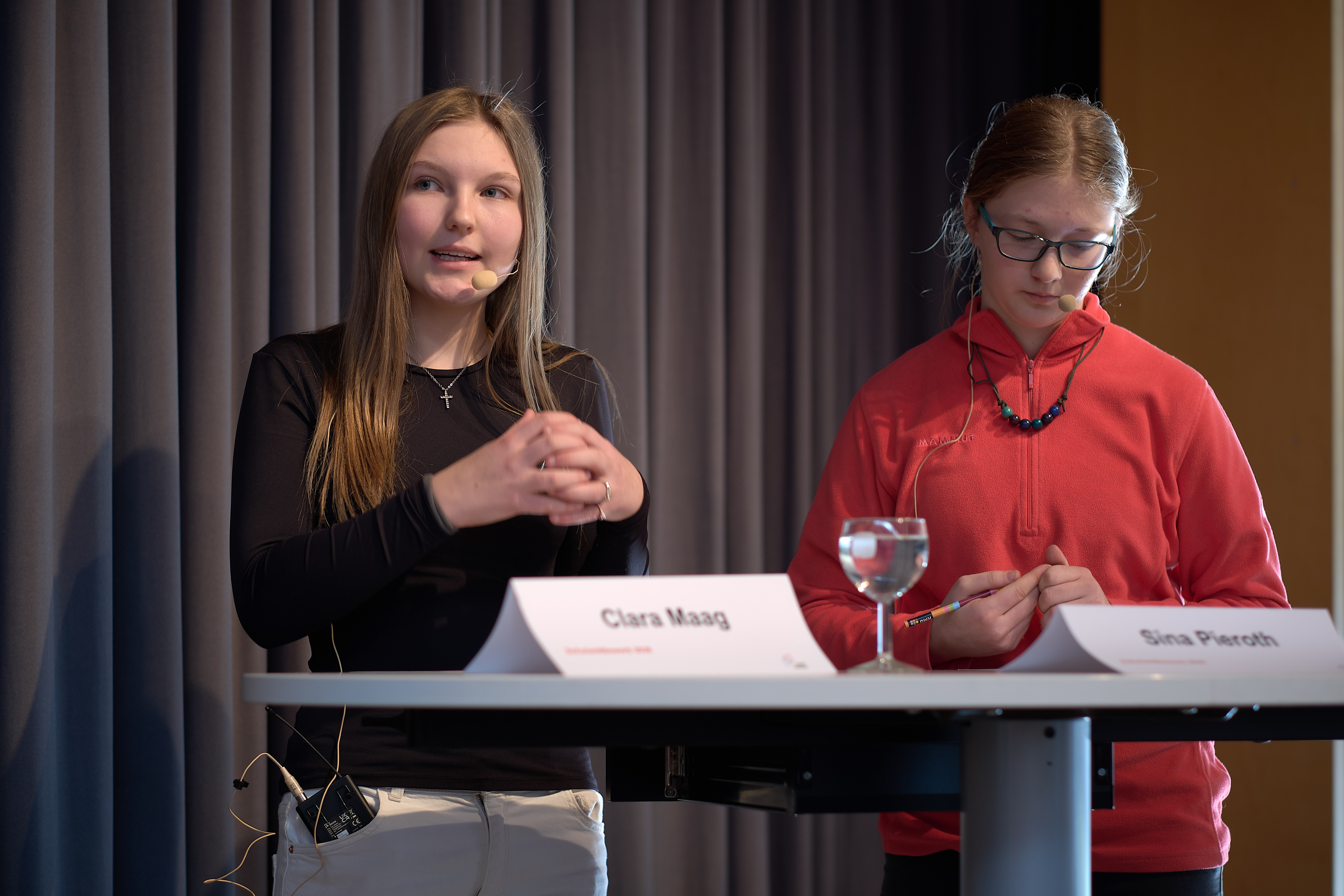 Clara Maag (9E) und Sina Pieroth (9D)