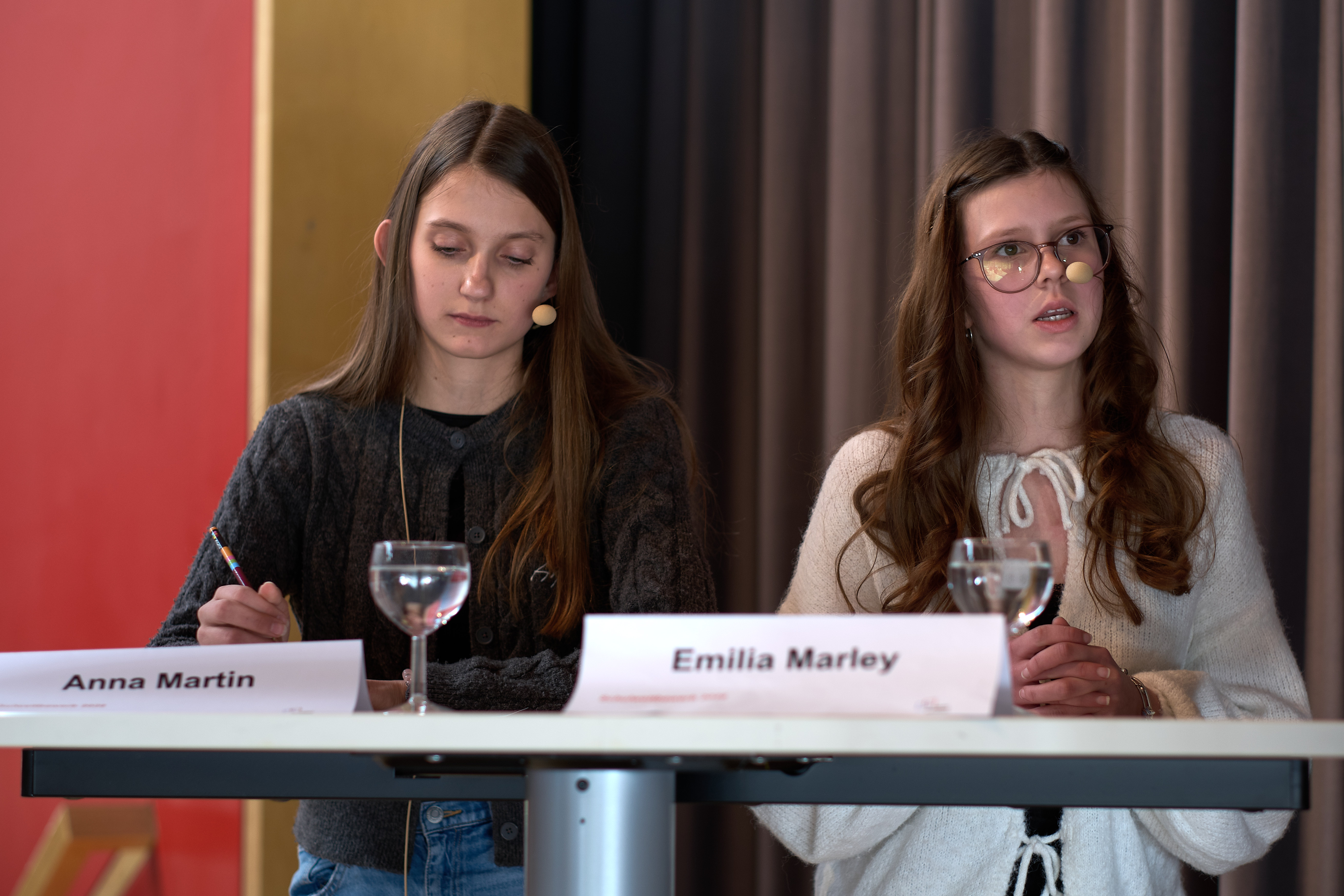 Anna Martin (9D) und Emilia Marley (9A)