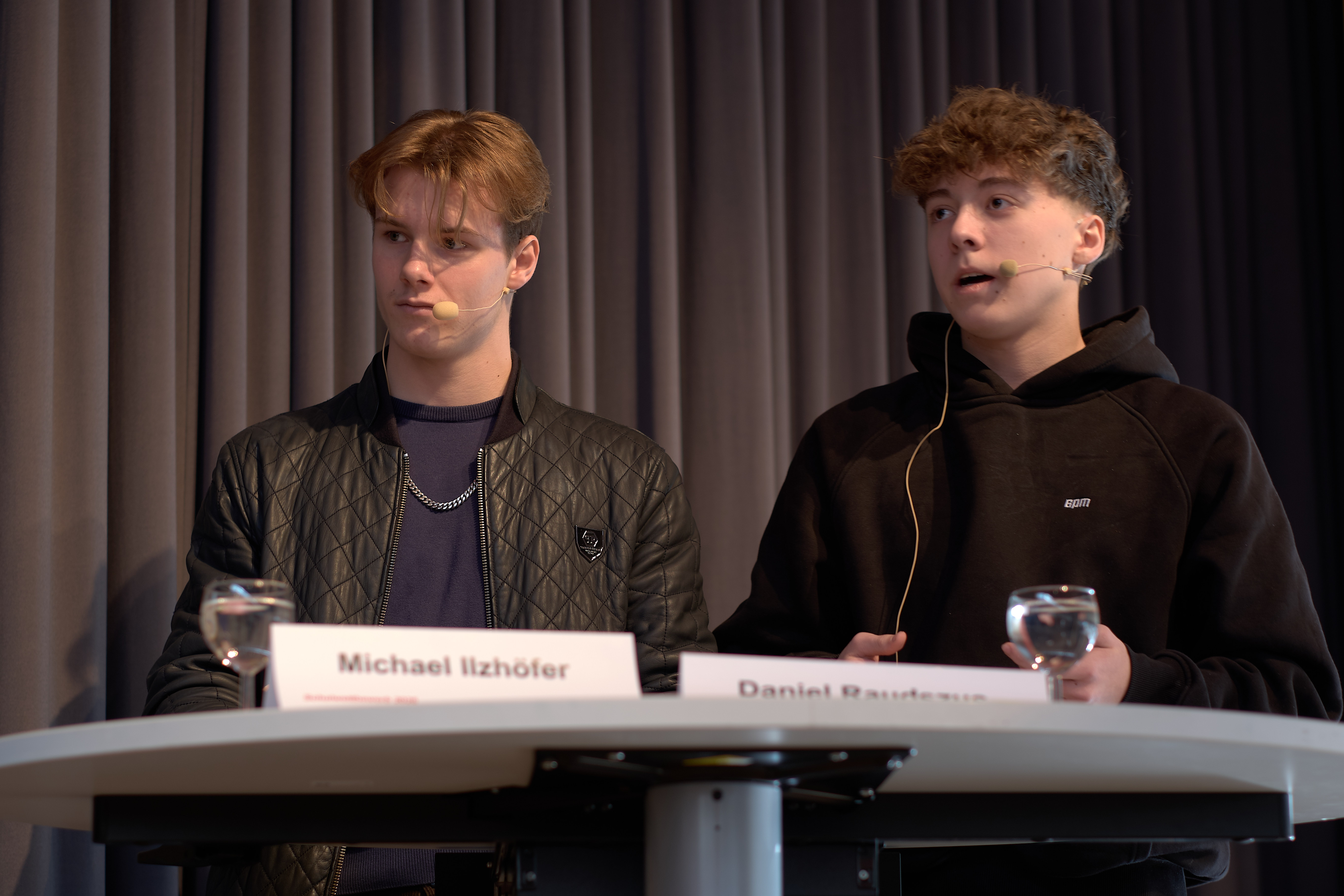 Michael Ilzhöfer (Q12) und Daniel Raudszus (11A) 2026 01 23 Jugend Debattiert 2026 STO 5